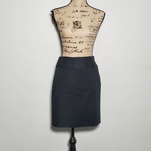 Banana Republic Black pencil skirt size 4